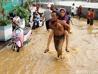 Ngeri! Air Laut Sudah Sampai Monas