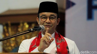 Berbaju Adat Betawi, Anies Mendata PBB Jakarta