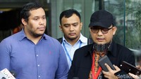 Novel menyebut tidak terungkapnya teror yang dialaminya maupun para penyidik KPK lainnya sama saja dengan membiarkan teror-teror selanjutnya terjadi.