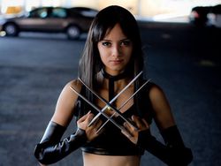 Kumpulan Cosplayer Seksi Perankan Karakter Marvel