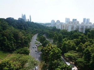 Minimnya Mobil Tua di Singapura karena Dibatasi