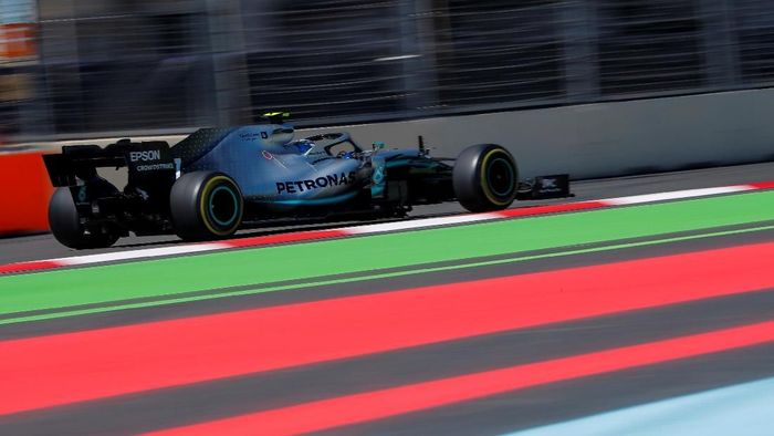 Valtteri Bottas merebut pole di kualifikasi GP Azerbaijan (Foto: Maxim Shemetov/Reuters) Valtteri Bottas merebut pole di kualifikasi GP Azerbaijan (Foto: Maxim Shemetov/Reuters)
