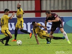 Hingga laga tuntas, tidak ada gol tambahan tercipta, Bhayangkara menang 4-2 atas PSM.