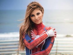 Kumpulan Cosplayer Seksi Perankan Karakter Marvel