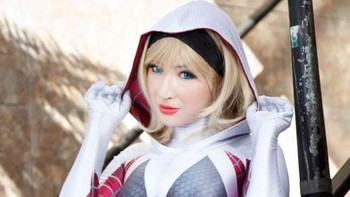 Scarlet Spider versi wanita, diperankan oleh cosplayer Kitty Honey. (Foto: The Gamer)
