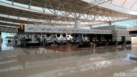Direktur Keuangan dan Umum BIJB Muhammad Singgih mengatakan seharusnya terdapat aktivitas di sebuah bandara per harinya. 