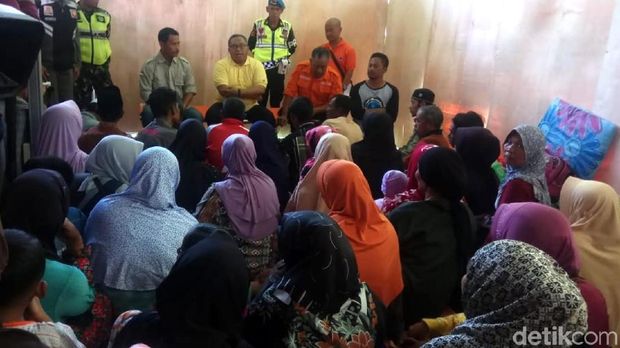 Pergerakan Tanah di Sukabumi, 150 Orang Bertahan di Tenda Darurat