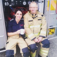 Ketika pertama kali bergabung, Sabrina menjadi wanita pertama di pemadam kebakaran daerah Risca pada usia 18. Kini, ia pun menjabat sebagai deputy assistant commissioner dan menjadi wanita berpangkat tertinggi di Inggris. Foto: Instagram @dr_sab_cohenhatton