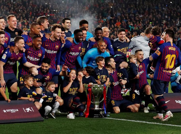 Pesta Juara Barca di Camp Nou