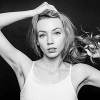 Banyak orang menganggap bulu ketiak sebagai sesuatu yang menjijikan. Karena tekanan dan lingkungan, banyak wanita memutuskan untuk mencuri bulu ketiaknya. Proyek ini pun berusaha untuk menunjukkan kecantikan alami wanita yang sejatinya berbulu ketiak. Foto: Instagram @benhopper