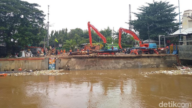 Bogor Diprediksi Hujan, BPBD DKI Bikin Imbauan bagi Wilayah Sekitar Sungai Bogor Diprediksi Hujan, BPBD DKI Bikin Imbauan bagi Wilayah Sekitar Sungai