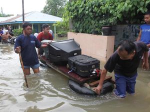 Korban Banjir Bengkulu Butuh Bantuan Air Bersih