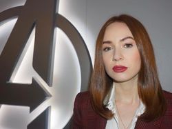 Kecantikan Pemeran Nebula Pukau Jutaan Netizen