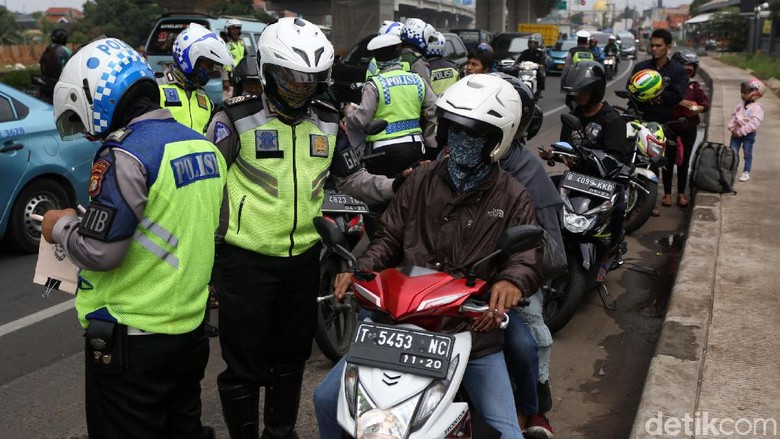 14 Hari Operasi Keselamatan, Polda Metro Tilang 13.516 Pelanggar 14 Hari Operasi Keselamatan, Polda Metro Tilang 13.516 Pelanggar