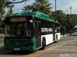Lihat Lagi Ketangguhan Bus Listrik Asal China yang Dijajal Anies