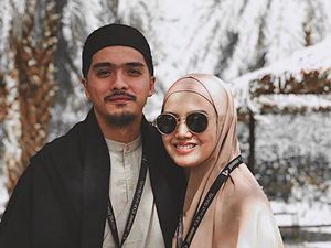 Baru 8 Bulan Melahirkan, Istri Ricky Harun Hamil Anak Keempat