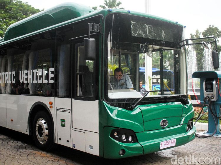 Bus Listrik TransJakarta Siap Mengaspal di Ibu Kota