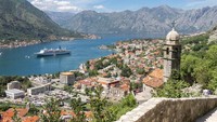 Asalkan, wisatawan tersebut berasal dari negara yang paling banyak punya 25 kasus Corona aktif per 100 ribu orang. Jika tidak, sebaiknya jangan dulu liburan ke Montenegro. (iStock)