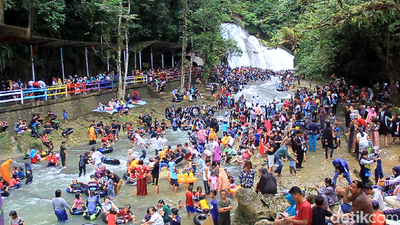 Foto: Ramainya Wisata Alam Bantimurung Jelang Ramadan