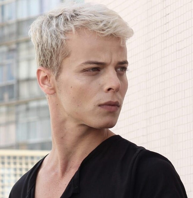 Dia berjuang untuk kaum minoritas dan mereka yang membutuhkan, kata Faelo. Foto: Instagram/@tales.cotta