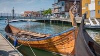Letaknya pun ada di pesisir, sehingga ada sejumlah pelabuhan di sana. Bahkan jadi daya tarik wisata di sana (iStock)