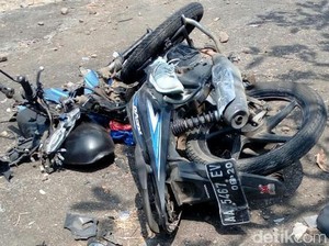 APV Mendadak Oleng Tabrak Pemotor di Purworejo, 1 Orang Tewas