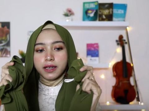 Tutorial Hijab Pakai Anting Ala Rachel Vennya, Hanya Perlu 5 Menit