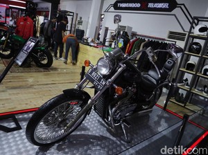 Suzuki Intruder VS 400, Saksi Bisu Habibie Bonceng Soeharto