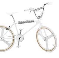 Sepeda BMX Dior x Bogarde mulai tersedia pada Mei mendatang. Setiap pembeli akan mendapatkan sepeda ini dalam kemasan spesial bermotif logo Dior bergaya Oblique. (Foto: Dok. Dior)