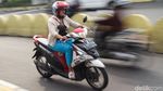Nakal! Pemotor Nekat Lawan Arus Berjamaah