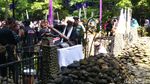 Foto: Meriahnya Tradisi Ngikis Jelang Ramadan di Ciamis
