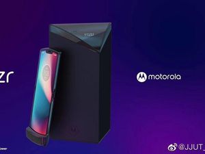 Inikah Ponsel Layar Lipat Motorola Razr?