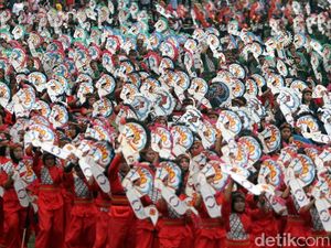 5 Ribu Siswa Solo Menari Jaranan dan Bentuk Peta RI