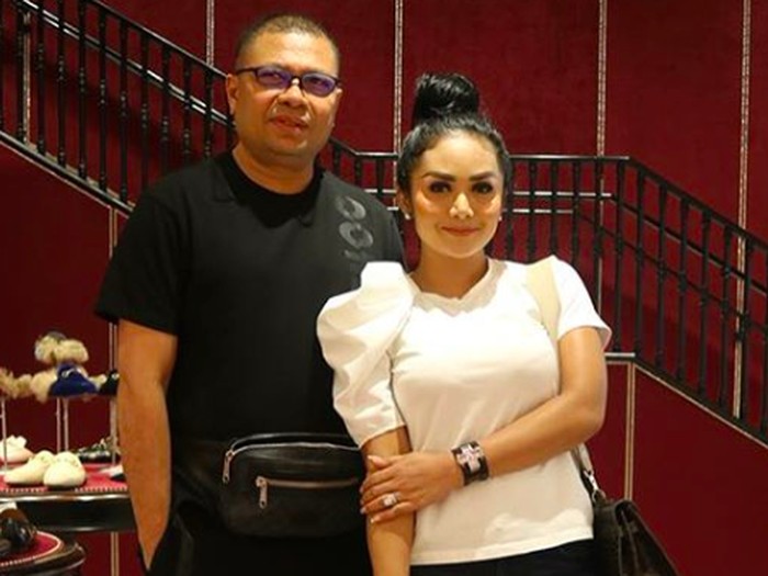 Krisdayanti dan Raul Lemos