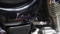 Di atas kertas Suzuki Intruder VS 400 memiliki tenaga 399 cc, dengan transmisi 5 percepatan, dua silinder. Foto: Pradita Utama