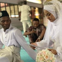 Apa yang paling saya sukai dari Fila adalah dia cerdas, baik, dan bijaksana. Saya telah melakukan perjalanan ke banyak tempat tetapi saya belum pernah melihat wanita lain secantik dia. Saya suka segalanya tentang dia, terang Adama. Foto: Facebook