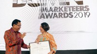 PT Semen Indonesia (Persero) Tbk menerima 5 penghargaan BUMN Marketeers Award 2019 untuk kategori The Most Promosing Company in Enterpreneuresial SOEs, The Most Promosing Company in Branding Campagin, The Most Promosing Company in Tactical Marketing, The Most Promosing company in Strategic Marketing dan The Most Promosing Company in Marketing. 3.0. Istimewa