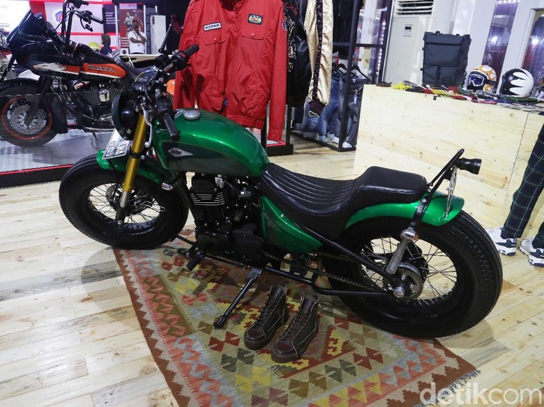 Spek dan Harga  Kawasaki  W175  Motor  yang Dipakai Jokowi 