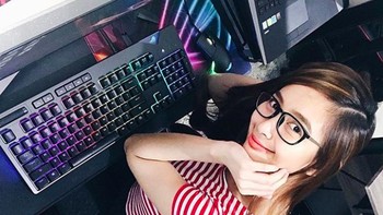 Ia kini menekuni profesinya sebagai pemain streaming dengan sungguh-sungguh. Foto: Instagram
