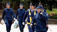 Seperti diketahui, Kaisar Akihito yang berusia 85 tahun akan secara resmi turun takhta. Putra Mahkota Naruhito akan menggantikan ayahnya sebagai Kaisar Jepang. REUTERS/Kim Kyung-hoon.