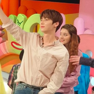 Maniak Wewangian, Artis K-pop Ini Koleksi Lebih dari 50 Parfum Mahal Maniak Wewangian, Artis K-pop Ini Koleksi Lebih dari 50 Parfum Mahal