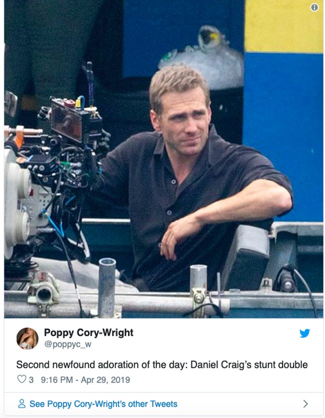 Di Twitter, netizen ribut membicarakan sosok Rosseau. Dikaruniai wajah yang tampan dan tubuh yang atletis, Rosseau berhasil merebut hati netizen. Tak sedikit pula yang menyebut Rosseau lebih memesona ketimbang Daniel. (Foto: Twitter)