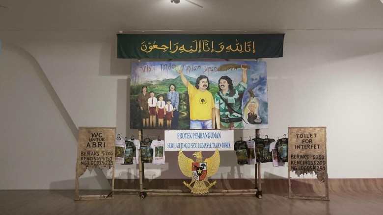 Cerita Tisna Sanjaya Boyong Karya Instalasi Era Reformasi ke Museum MACAN Cerita Tisna Sanjaya Boyong Karya Instalasi Era Reformasi ke Museum MACAN