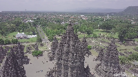 Lokasinya hanya sekitar 100 m dari jalan raya Yogya-Solo, sehingga tidak sulit untuk menemukan Candi Prambanan (Didik Dwi Haryanto/detikcom)