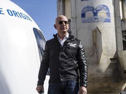 10 Harta Tak Biasa Milik Orang Terkaya Dunia