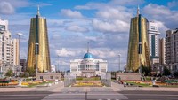 Kazahkstan memindahkan ibu kota pada tahun 1997 dari Almaty ke Astana, sebuah kota modern yang verada di disebelah utara Almaty. Alasan pemindahan ini karena Almaty memiliki lahannya sempit, terlalu dekat dengan perbatasan negara lain dan rawan gempa bumi. (iStock)