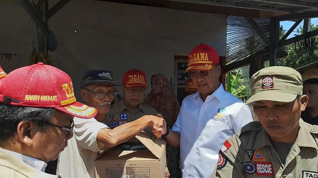 Mensos Agus Gumiwang tinjau Banjir Bengkulu