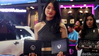 Dalam kesempatan tersebut Venom mengenalkan subwoofer, speaker dan amplifier terupdate mereka.
