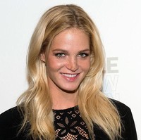 Selain utang kartu kredit, Erin juga berutang USD 100 ribu (Rp 1,4 miliaran) pada rekan bisnisnya Clare Byrne, yang pada 2017 menuntut ganti rugi sebesar USD 10 juta. Erin dan Clare seharusnya meluncurkan brand sportswear bersama. Namun koleksi bernama RetroActive tersebut tidak pernah menyentuh pasar setelah Erin mengabaikan proyek tersebut tanpa alasan yang jelas. Foto: Getty Images