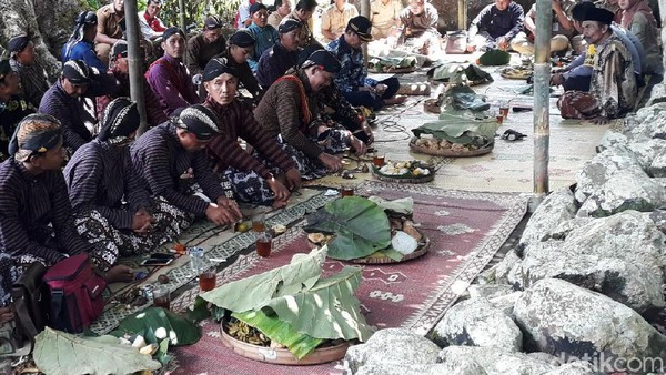 Potret Warga Gunungkidul Nyadran untuk Sambut Ramadan